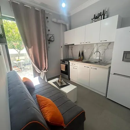 Апартаменти Nikolas Seaview Chania Ханья (Крит)
